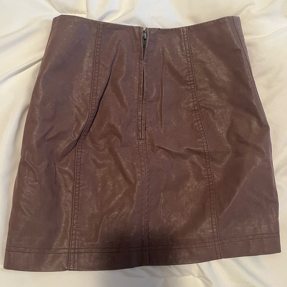 Free People Modern Femme Faux Suede Mini Skirt Taupe Size 0 - Picture 4 of 10